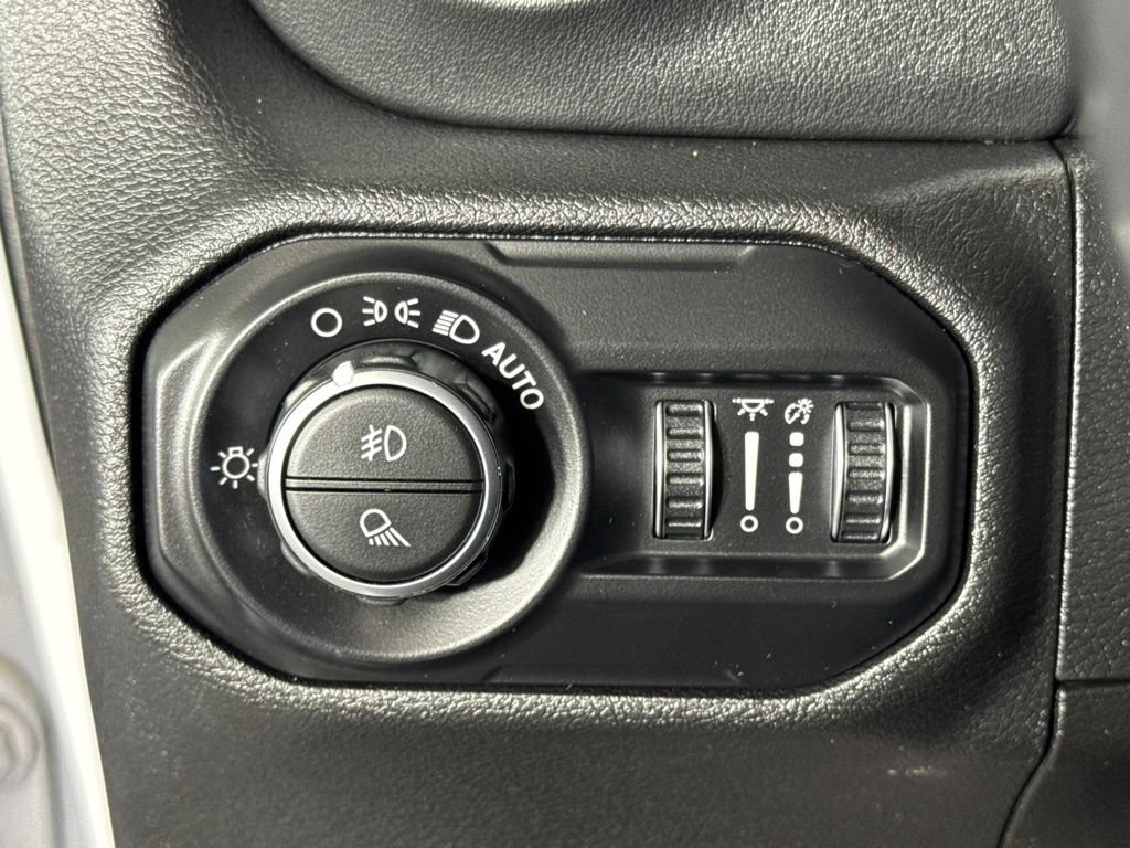 Certified 2021 Jeep Gladiator Overland AWD/4WD image 19
