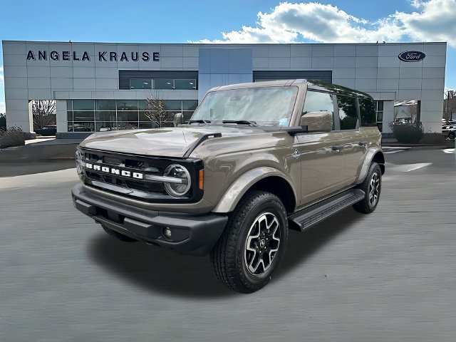 New 2026 Ford Bronco Outer Banks AWD/4WD image 3