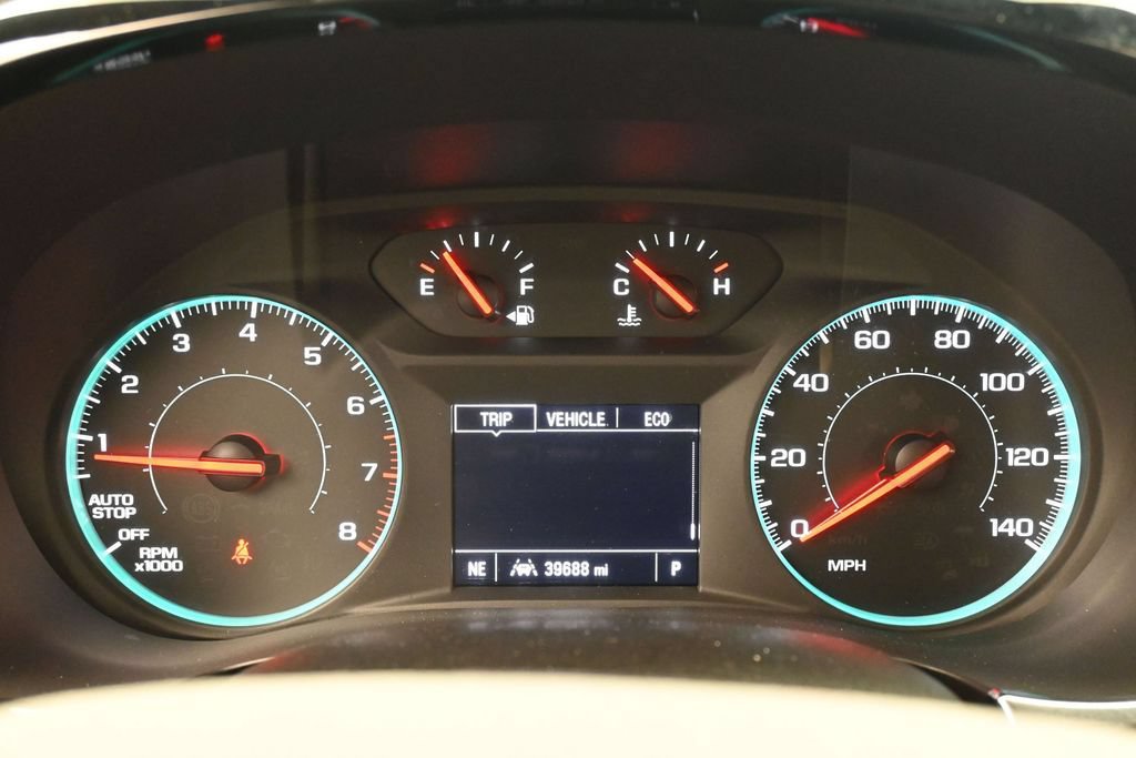 Used 2023 Chevrolet Traverse LS FWD image 24