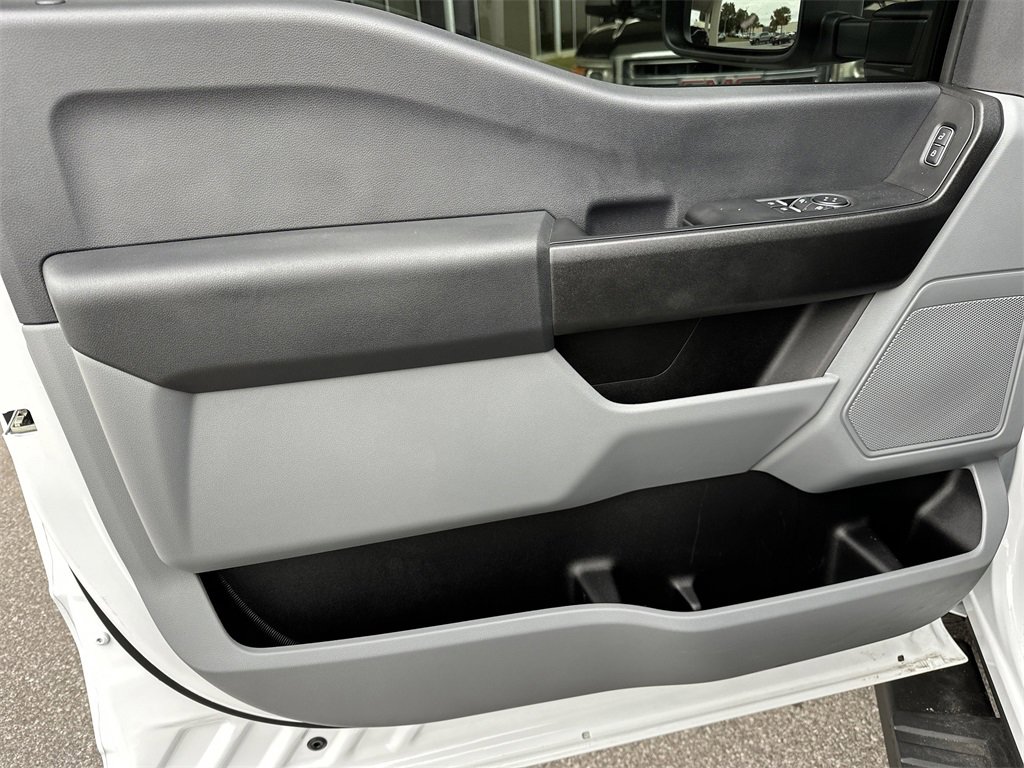 Used 2024 Ford F350 XL w/ XL Chrome Package image 10