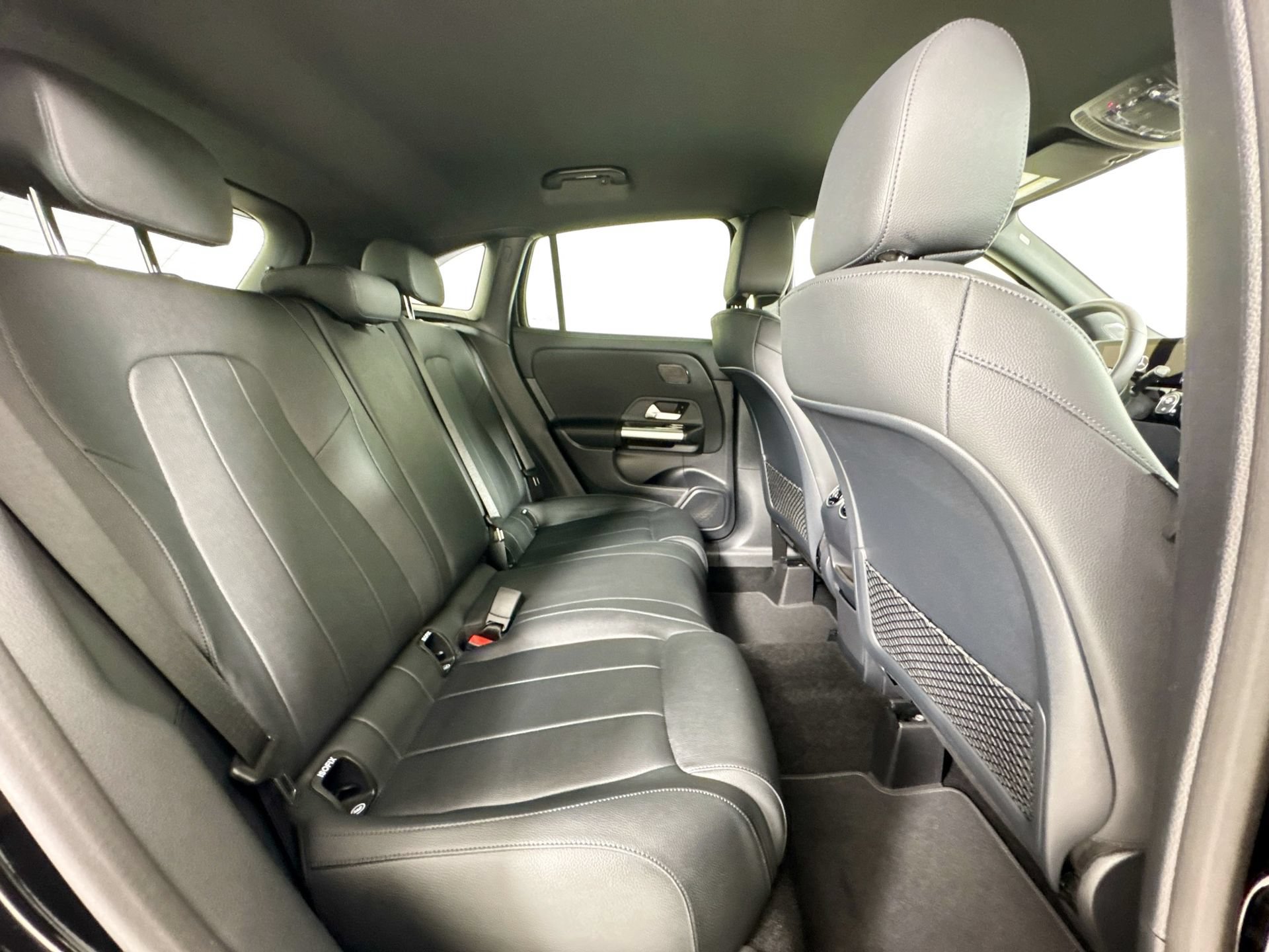 Used 2025 Mercedes-Benz GLA 250 image 28