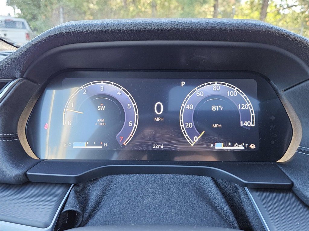 New 2025 Jeep Grand Cherokee Altitude image 24