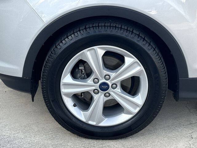 Used 2016 Ford Escape SE FWD image 34