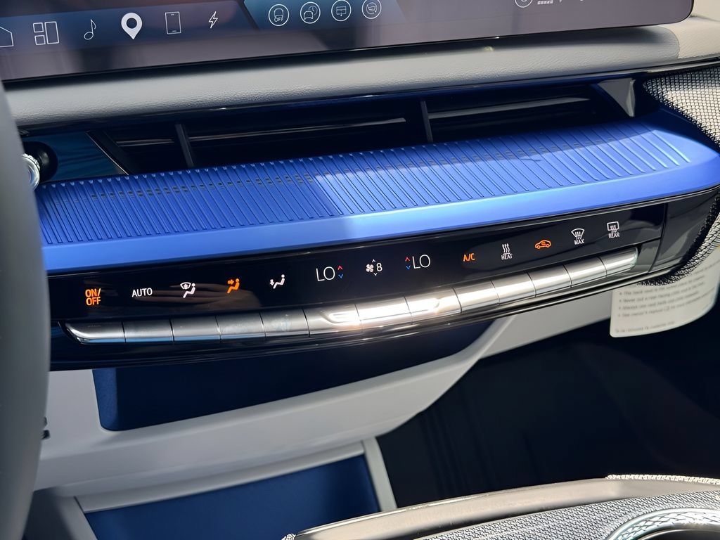 New 2026 Cadillac Optiq Sport 1 w/ LPO, Floor Liner Package AWD/4WD image 28