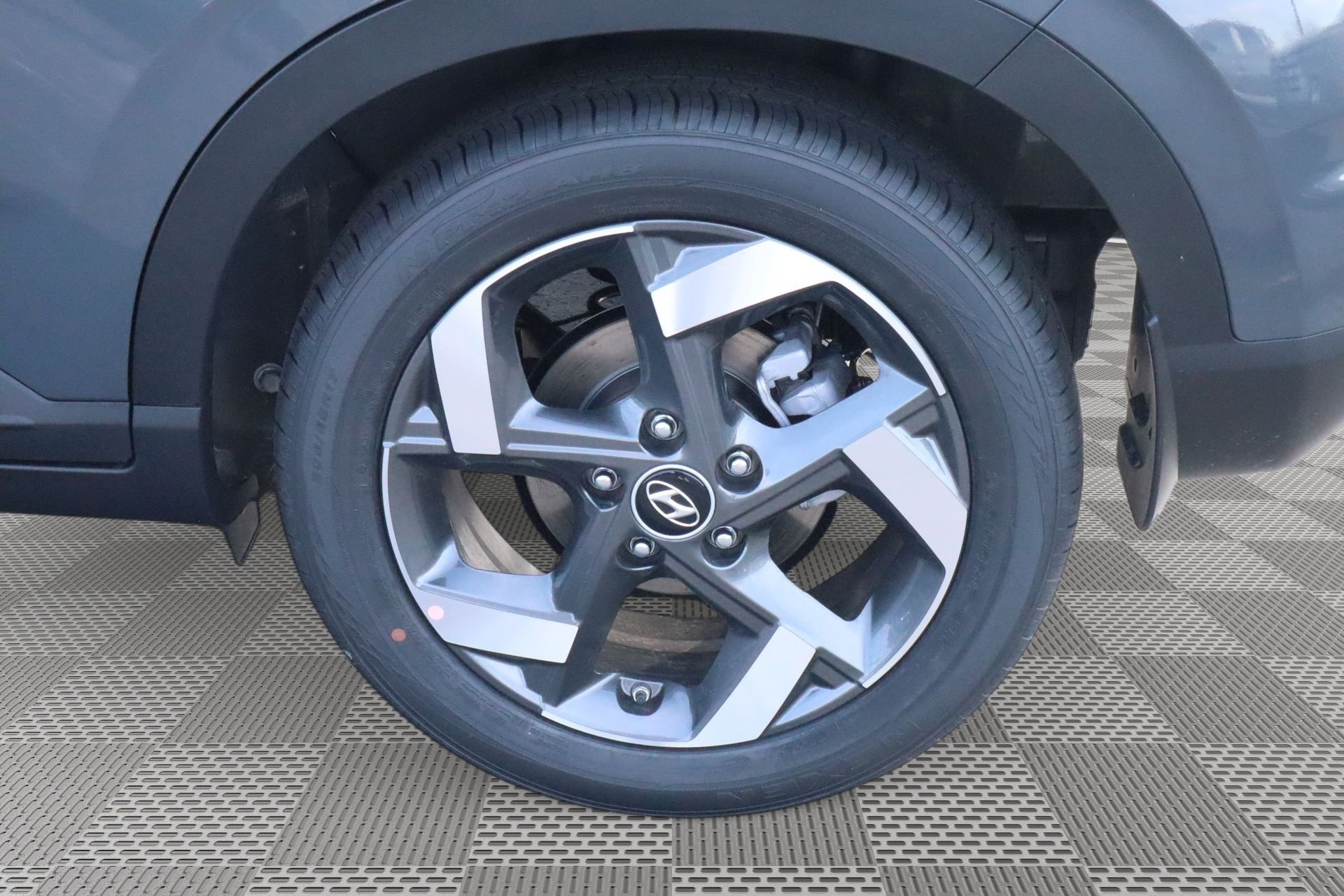 New 2026 Hyundai Venue SEL FWD image 5