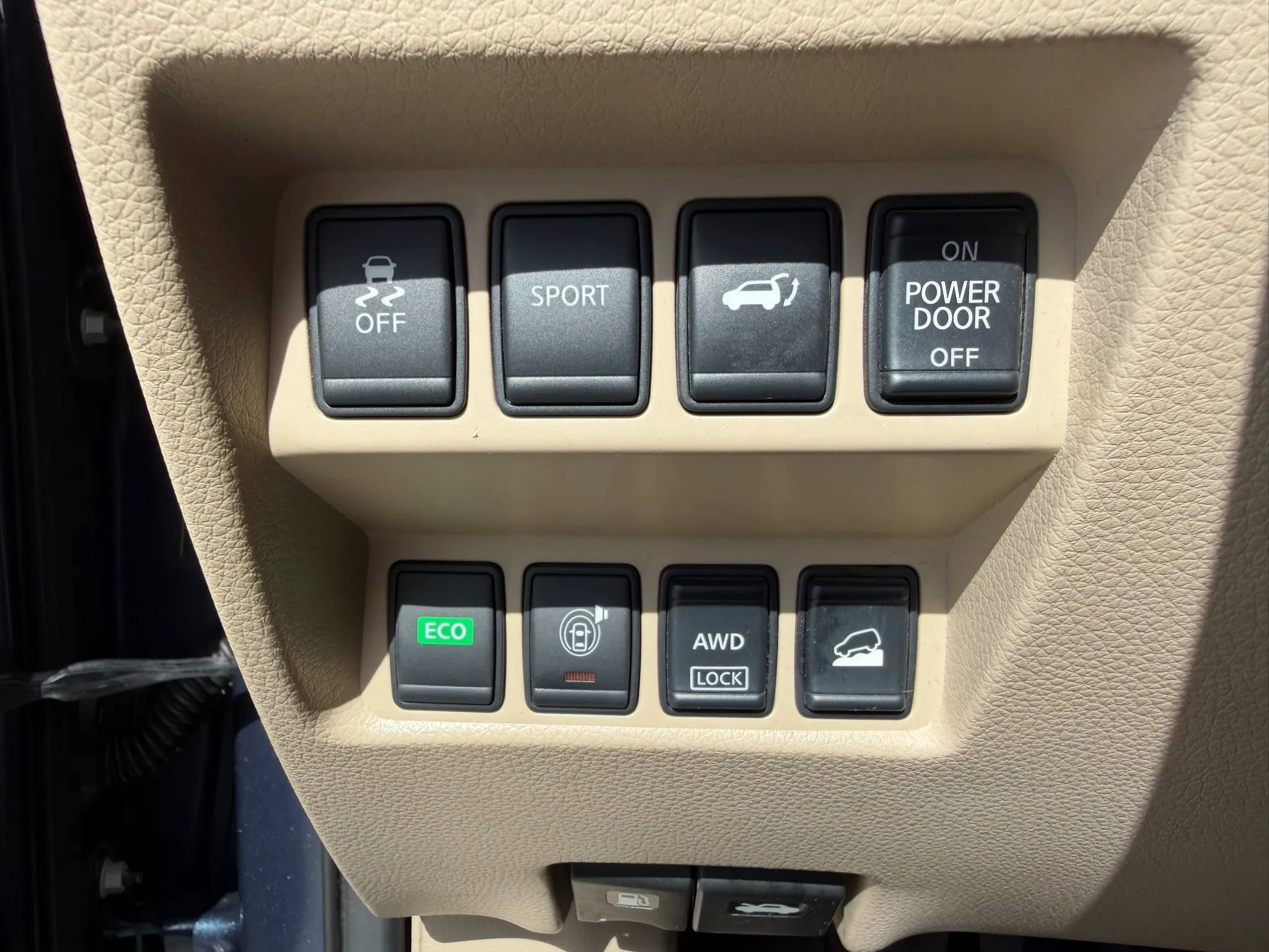 Used 2015 Nissan Rogue SL w/ SL Premium Package image 16