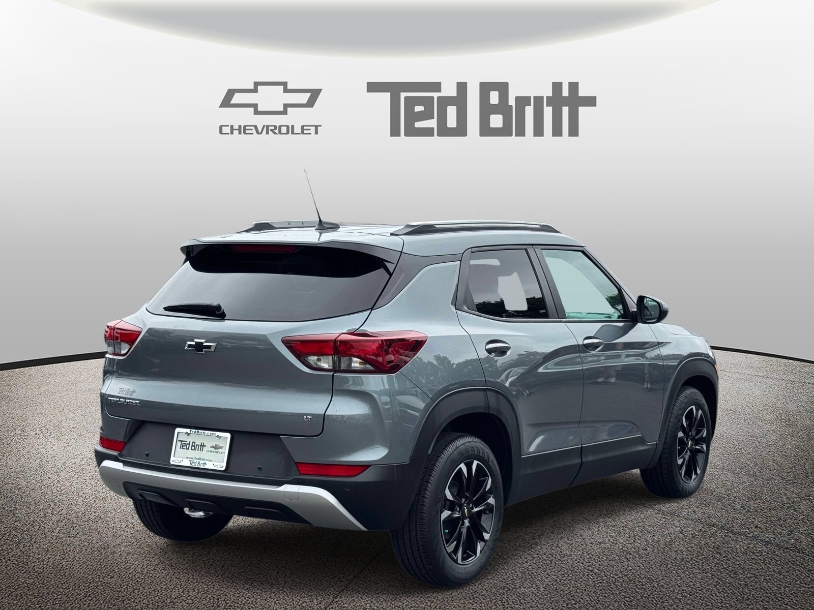 Used 2022 Chevrolet TrailBlazer LT w/ Convenience Package FWD image 4