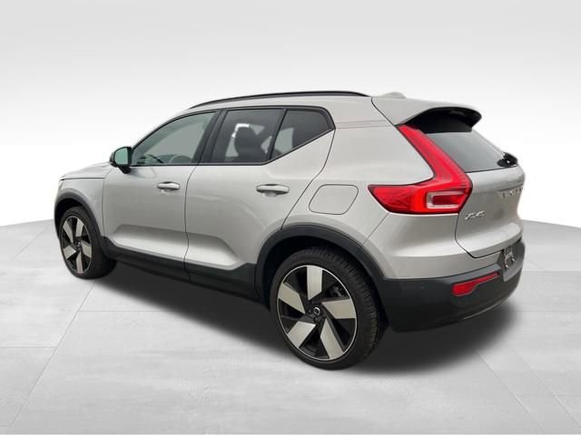 Used 2023 Volvo XC40 Recharge Ultimate image 7