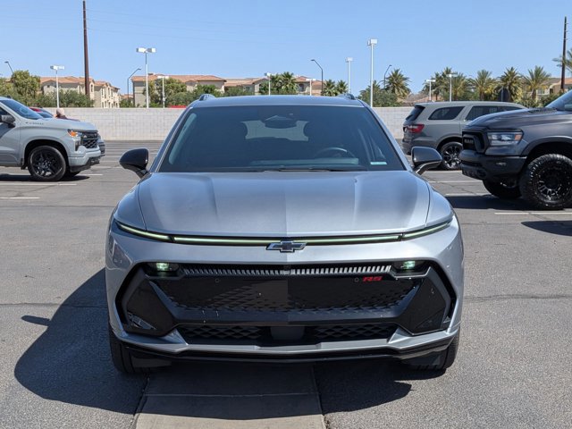 Used 2024 Chevrolet Equinox EV RS FWD image 2
