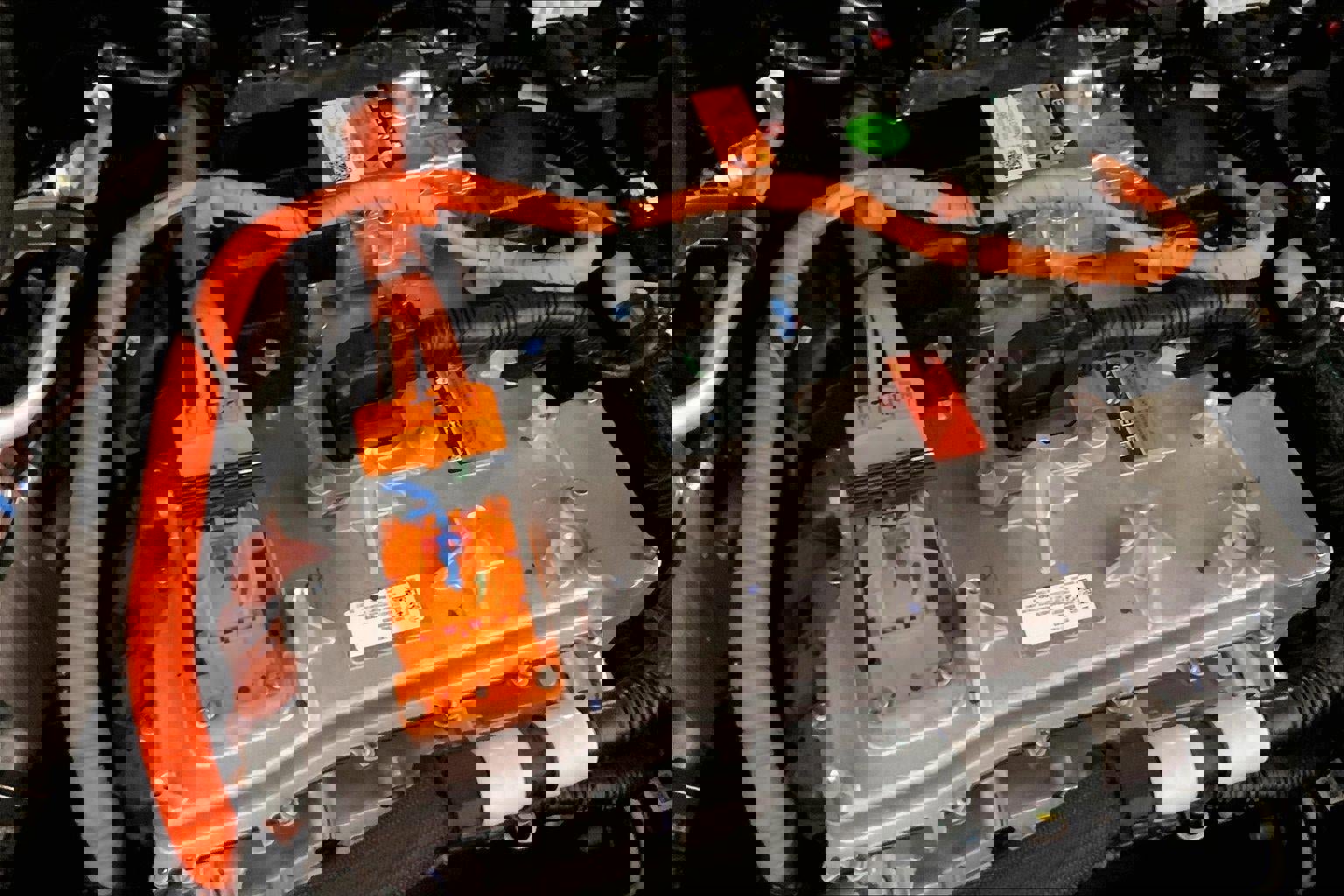 Used 2025 Chevrolet Equinox EV LT FWD image 30