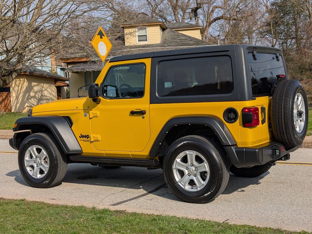 Used 2021 Jeep Wrangler Sport AWD/4WD image 10