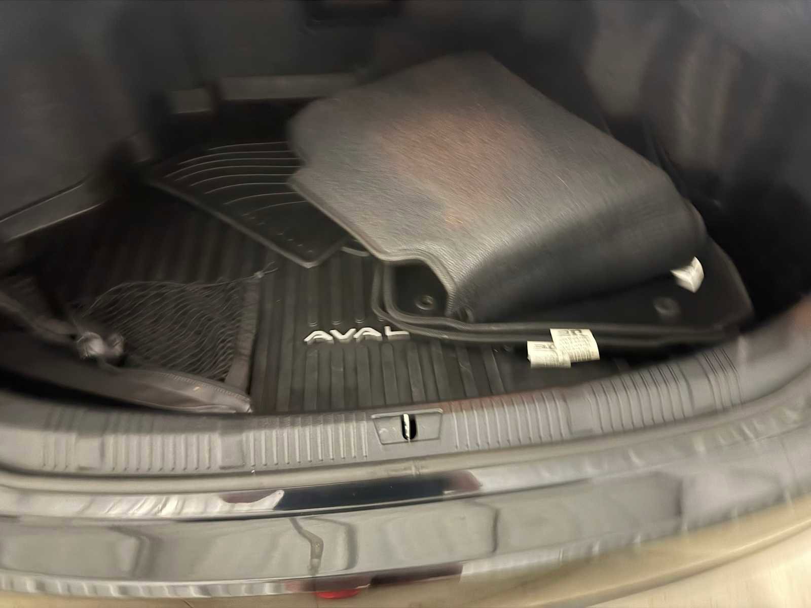 Used 2016 Toyota Avalon XLE Premium image 25