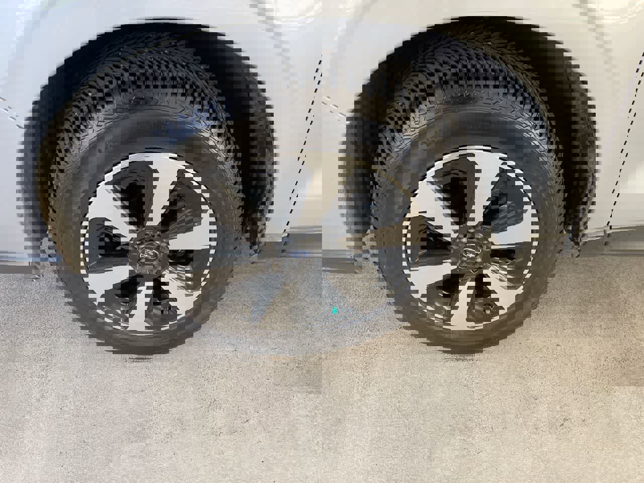 Used 2017 Subaru Forester 2.5i Premium w/ All-Weather Package image 10