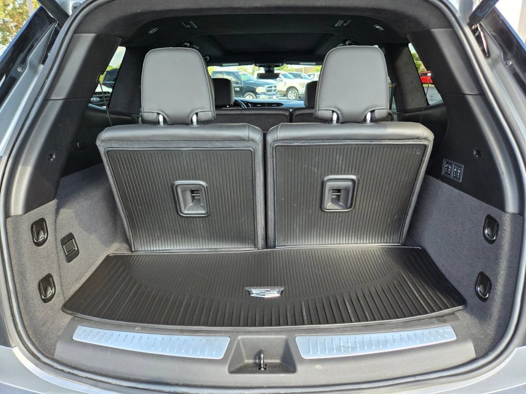 Used 2025 Cadillac XT6 Premium Luxury w/ Platinum Package AWD/4WD image 18