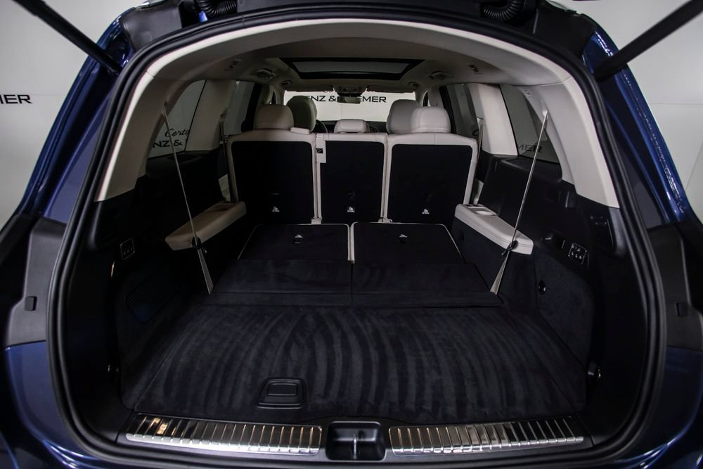Used 2026 Mercedes-Benz GLS 580 4MATIC image 8