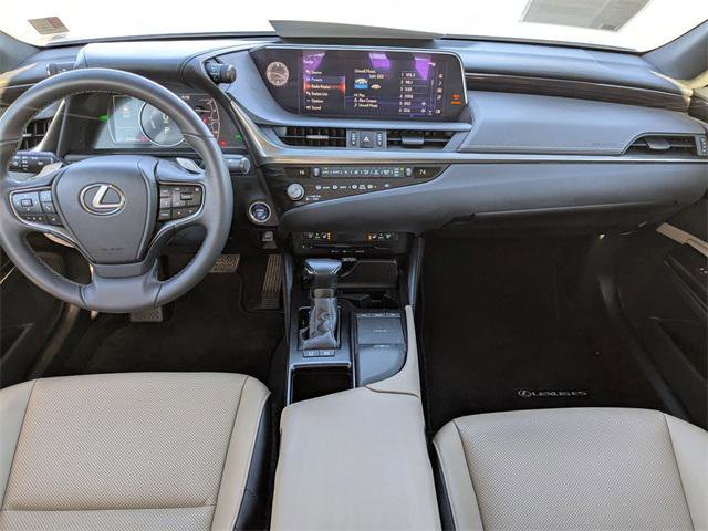 Certified 2021 Lexus ES 300h w/ Premium Package image 15