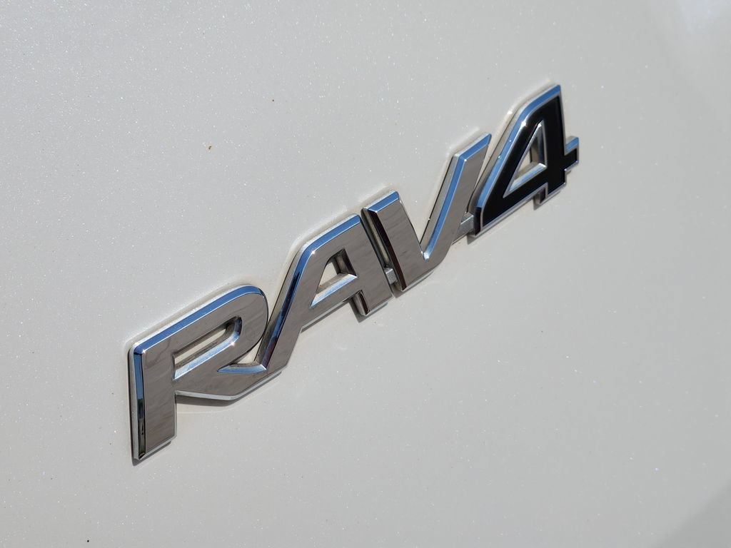Certified 2017 Toyota RAV4 Platinum FWD image 12