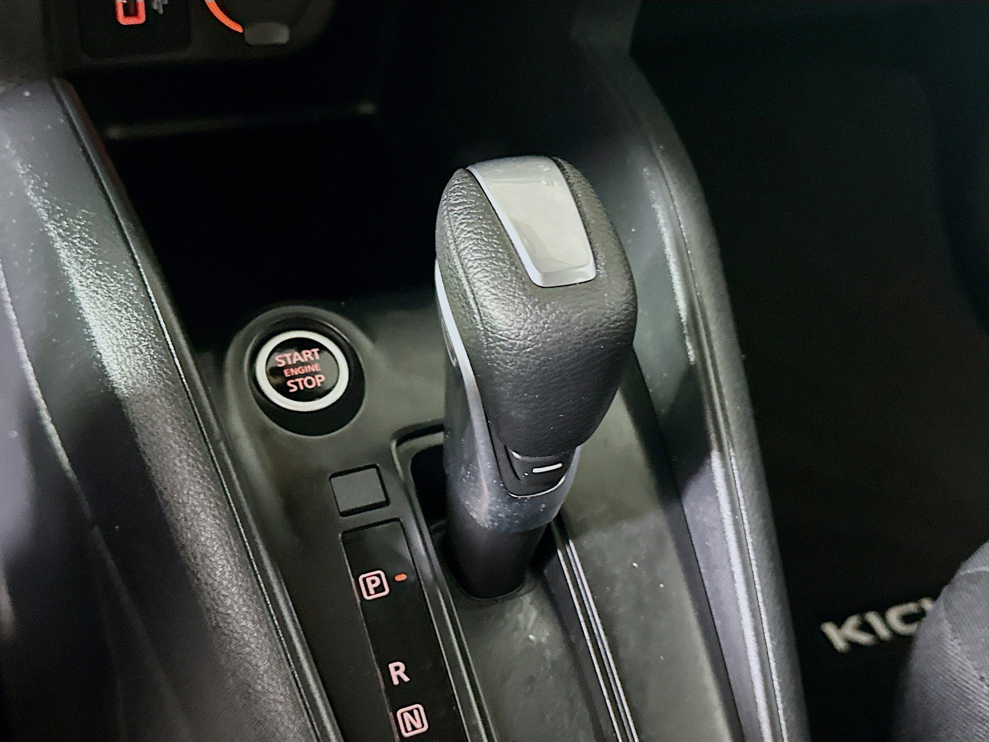 Used 2024 Nissan Kicks S image 23