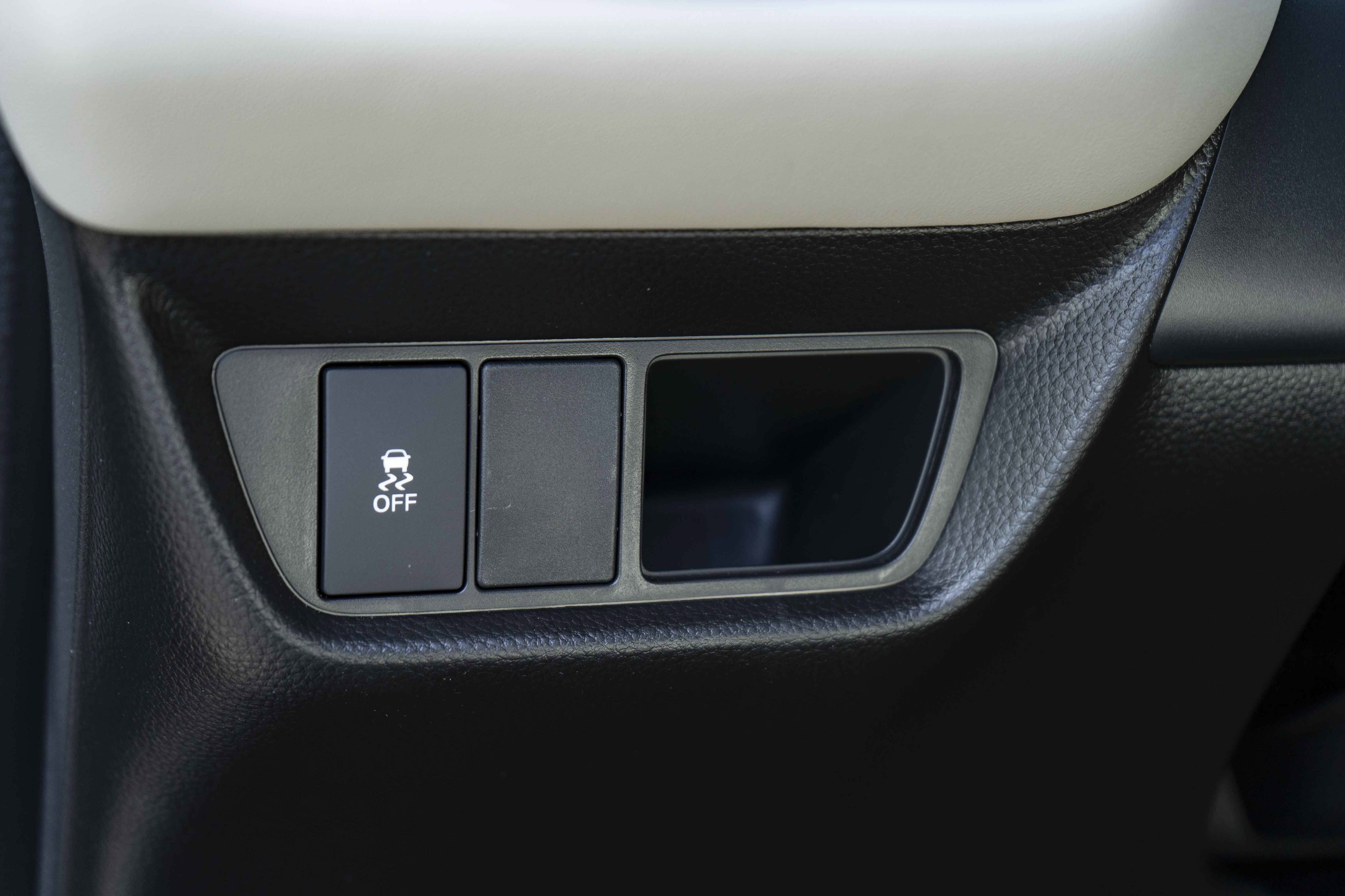 Used 2026 Honda HR-V LX image 40