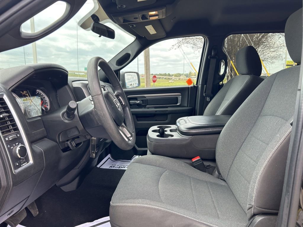 Used 2024 RAM 1500 Classic Warlock RWD image 11