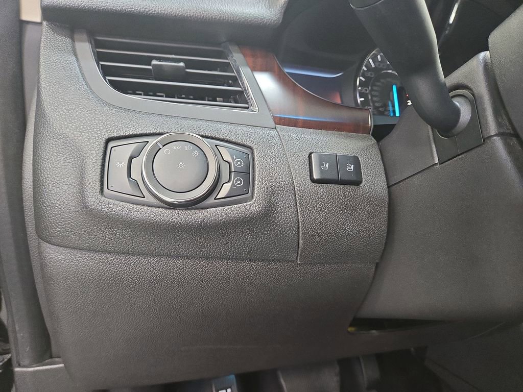 Used 2012 Ford Edge Limited image 23