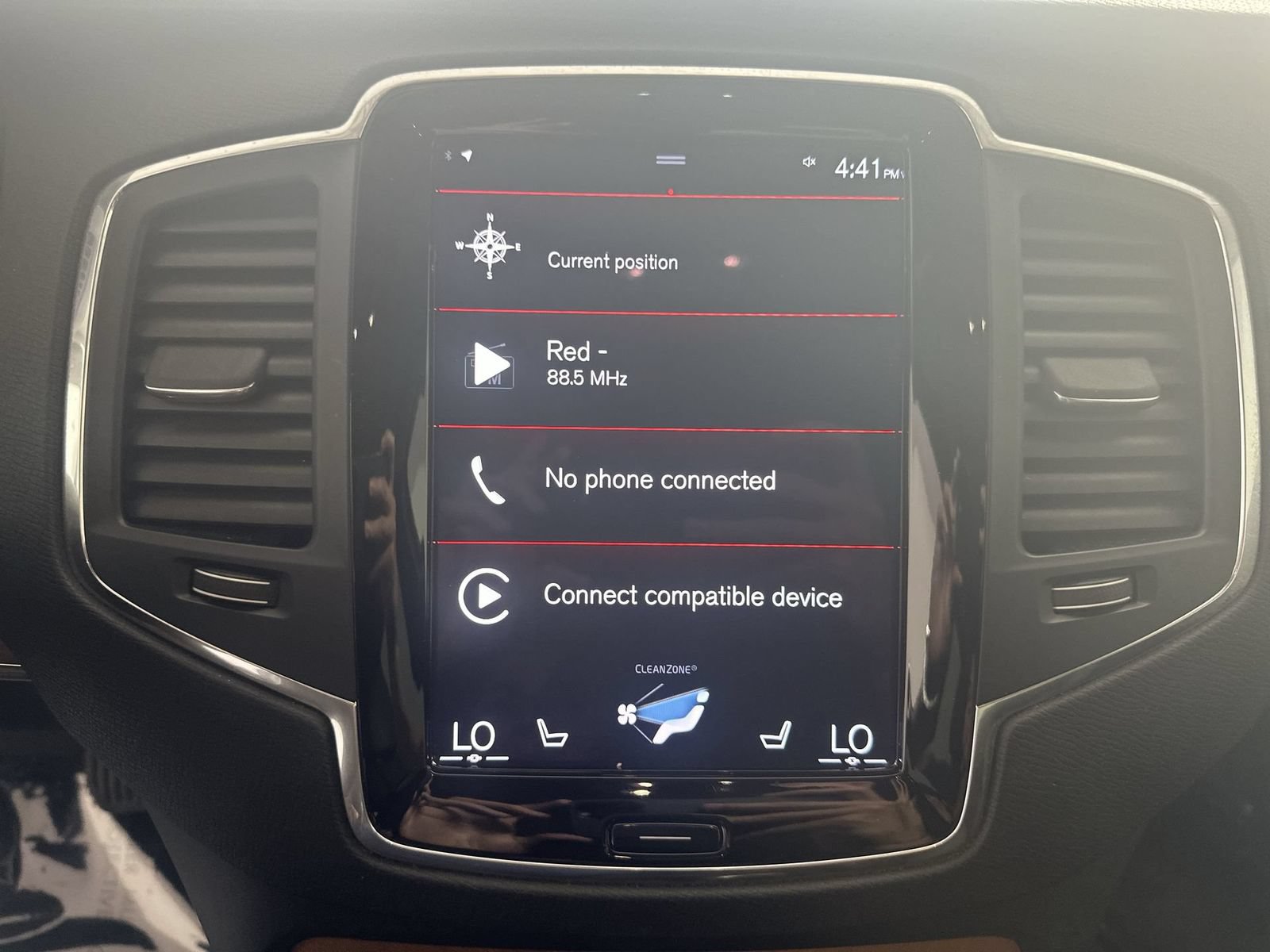 Used 2021 Volvo XC90 T6 Momentum w/ Climate Package AWD/4WD image 16