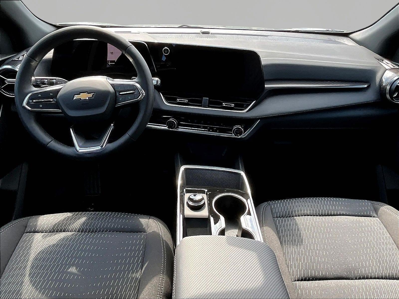 New 2027 Chevrolet Equinox LT w/ Safety and Technology Package AWD/4WD image 7