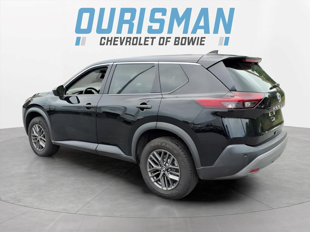 Used 2023 Nissan Rogue S FWD image 4