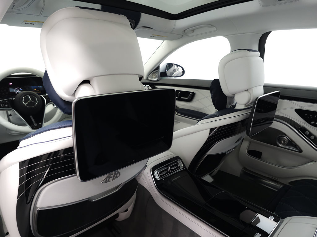 Used 2024 Mercedes-Benz Maybach S 680 4MATIC image 32
