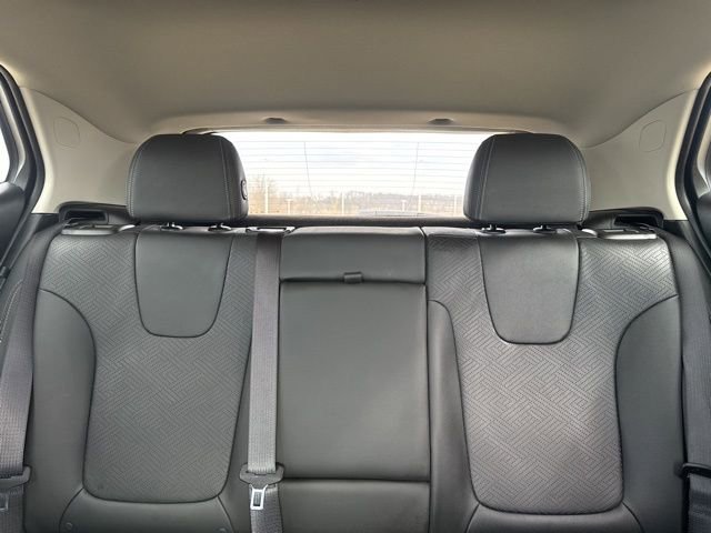 Used 2022 Buick Encore GX Essence w/ Experience Buick Package image 34