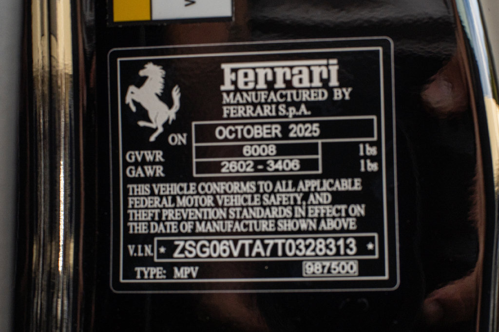 Used 2026 Ferrari Purosangue AWD/4WD image 32