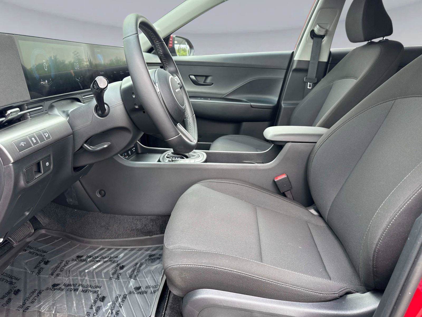 Used 2025 Hyundai Kona SEL FWD image 20