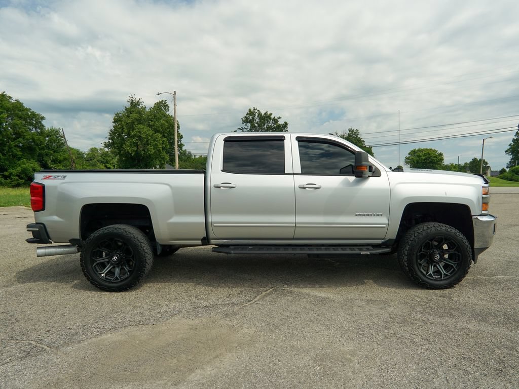 Used 2016 Chevrolet Silverado 2500 LT w/ LT Convenience Package AWD/4WD image 2