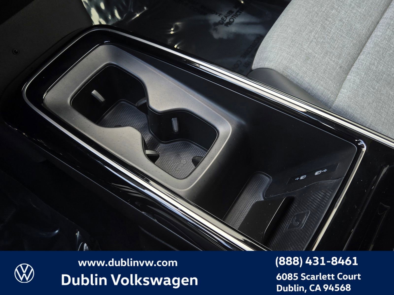 Used 2023 Volkswagen ID.4 Pro image 18