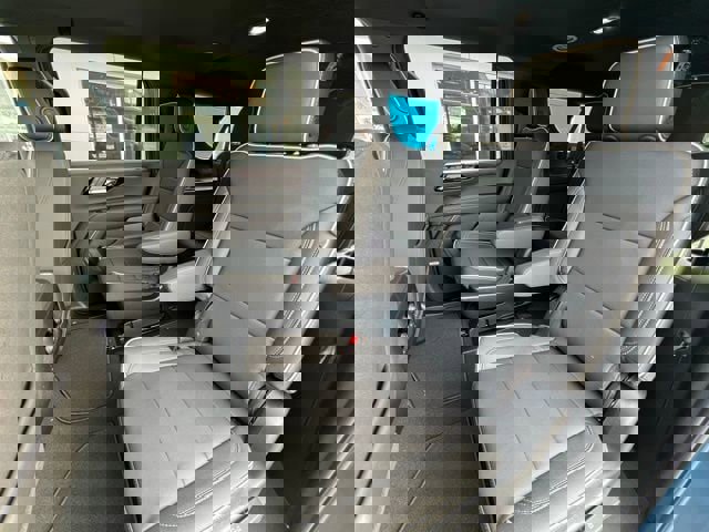 New 2025 Chevrolet Suburban Premier AWD/4WD image 24