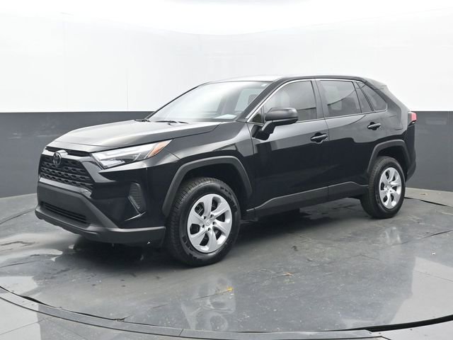 Used 2025 Toyota RAV4 LE image 22