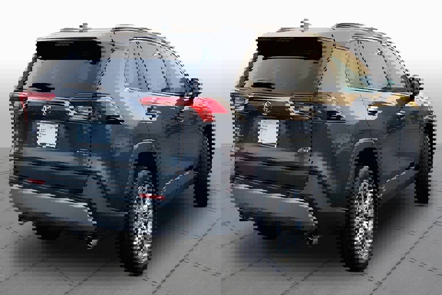 Used 2023 Toyota RAV4 Limited image 13