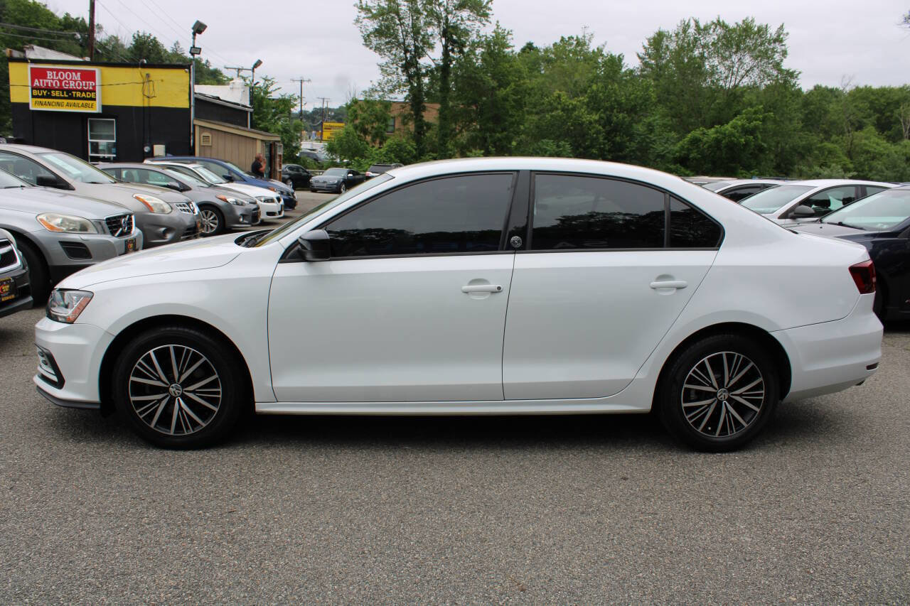 Used 2018 Volkswagen Jetta Wolfsburg Edition image 12