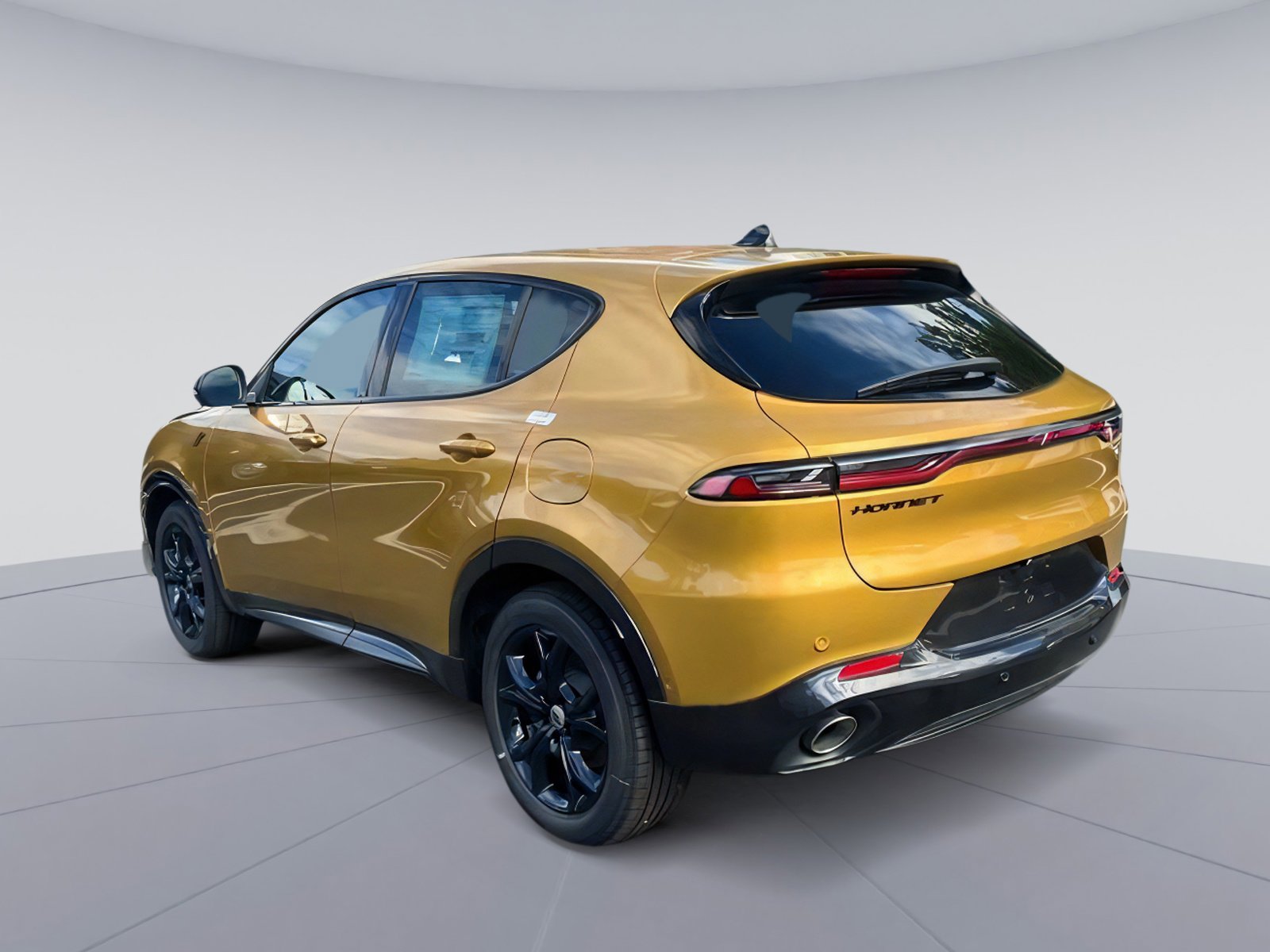 Used 2024 Dodge Hornet R/T Plus w/ Tech Pack Plus w/o Parking image 3