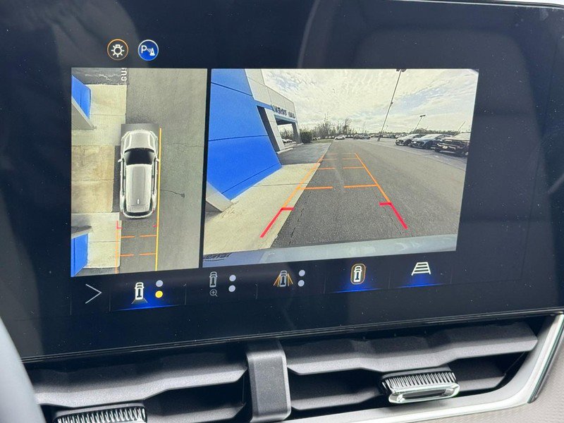 New 2026 Chevrolet Equinox LT w/ Convenience Package II image 13