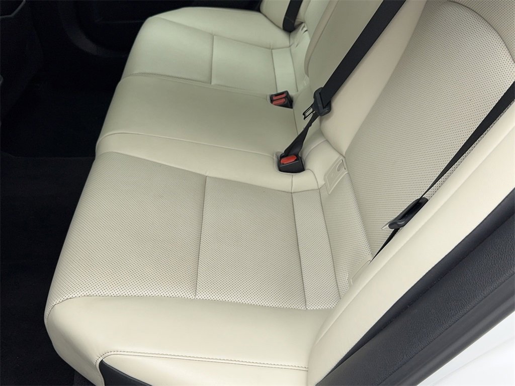 Used 2024 Lexus ES 350 w/ Premium Package image 39