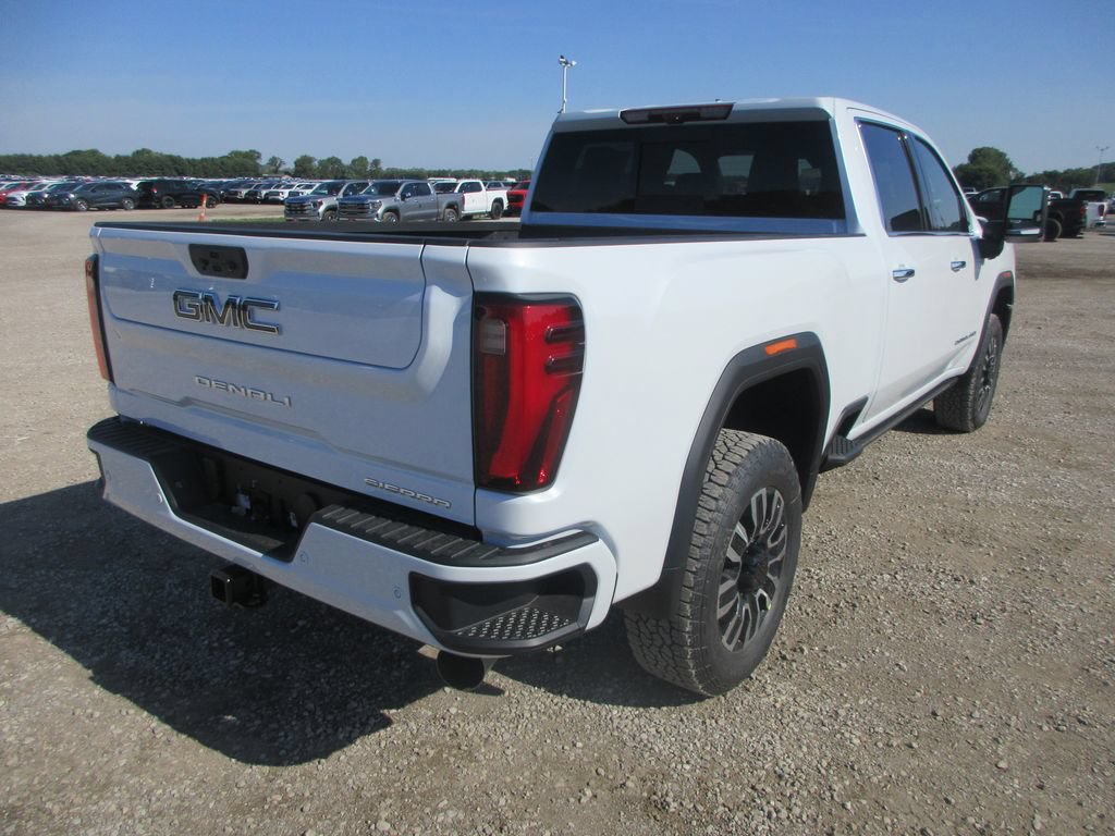 New 2026 GMC Sierra 2500 Denali Ultimate AWD/4WD image 5