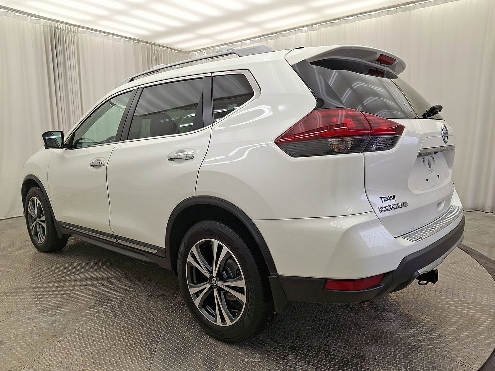 Used 2018 Nissan Rogue SL image 22