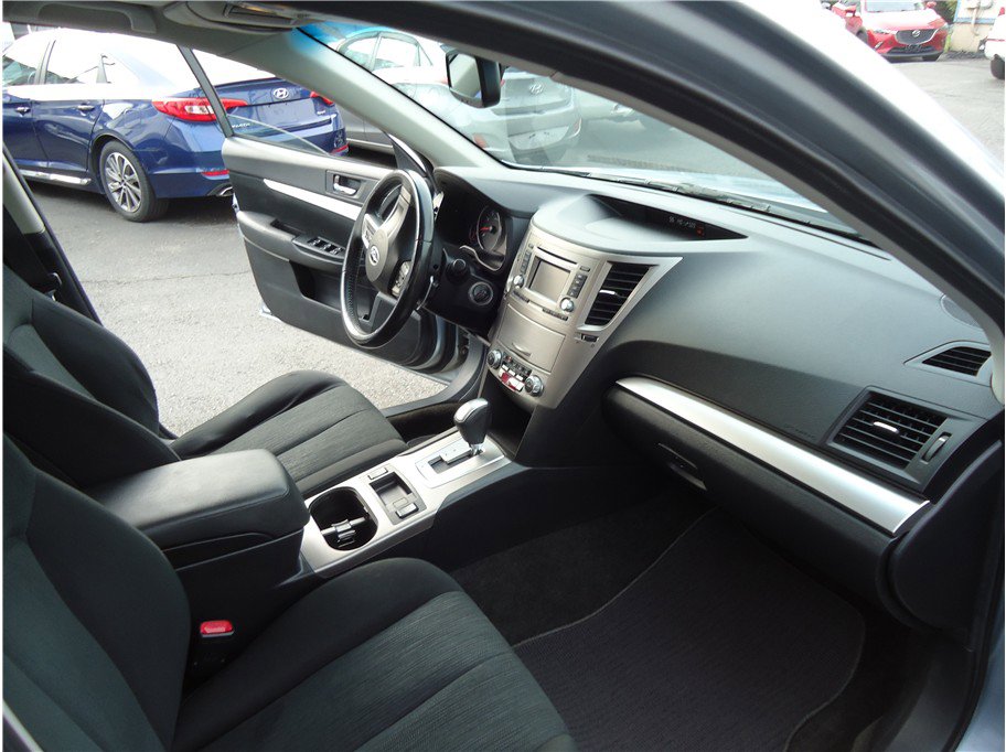 Used 2014 Subaru Outback 2.5i Premium w/ Moonroof Package AWD/4WD image 16