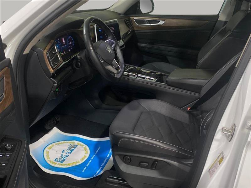 Used 2024 Volkswagen Atlas SE AWD/4WD image 21