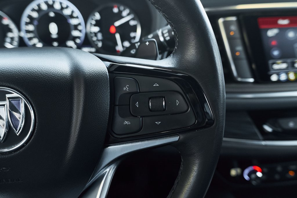 Used 2024 Buick Enclave Premium image 38