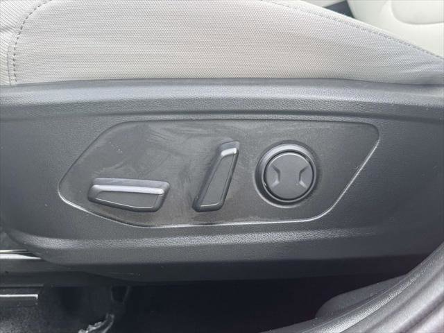 Certified 2025 Hyundai Tucson SEL image 17