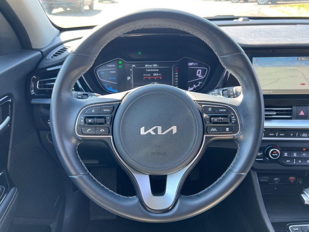 Used 2022 Kia Niro Touring Special Edition FWD image 16
