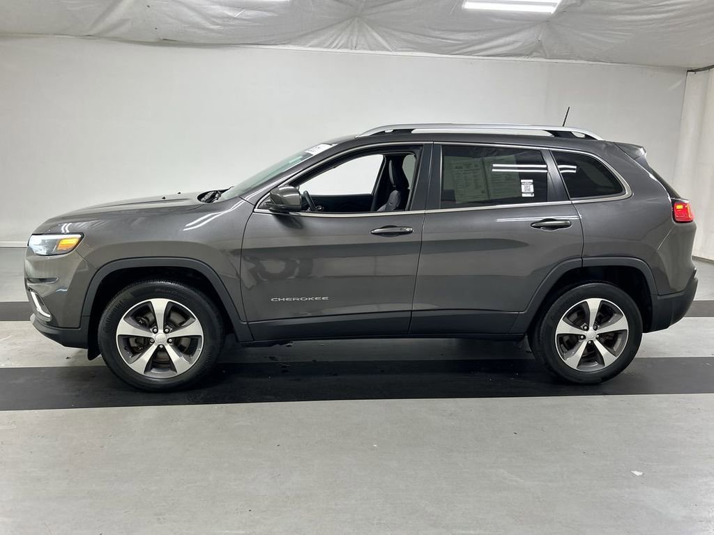 Used 2019 Jeep Cherokee Limited AWD/4WD image 6