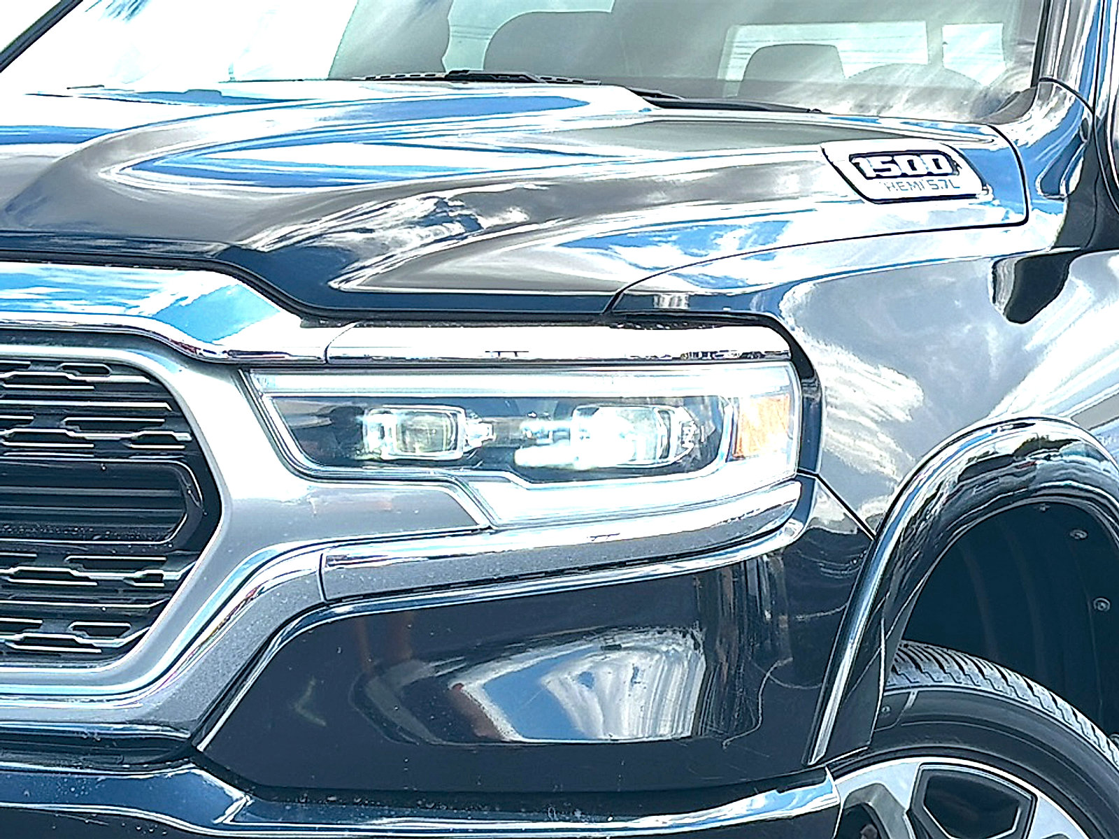 Used 2019 RAM 1500 Limited RWD image 4